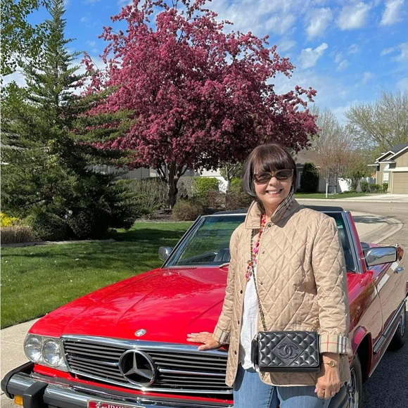 Meet your Posher, Erica - Picture 4 of 16